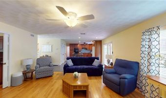 6 Forest Hill Dr, North Smithfield, RI 02896