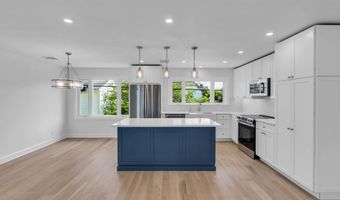 327 Sylvania Ave, Avon By The Sea, NJ 07717