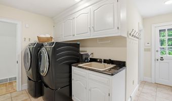 16 Storybrook Ln, Amherst, NH 03031