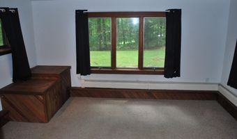 43 Camelot Dr, Bedford, NH 03110