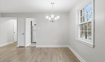 1317 S WALTER REED Dr 17201, Arlington, VA 22204