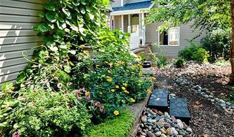418 Great Hill Dr, Ballwin, MO 63021
