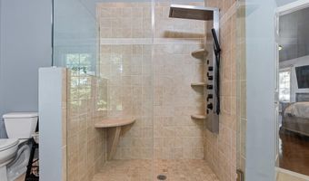 14 STONEBRIDGE Dr, Hockessin, DE 19707