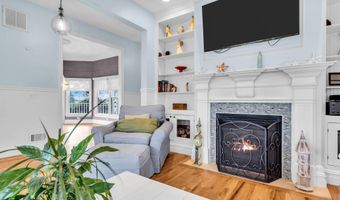 221 Magnolia Dr, Bayville, NJ 08721