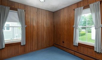 385 Ten Rod Rd, North Kingstown, RI 02852