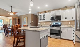 135 Bethesda St NW, Alexandria, MN 56308