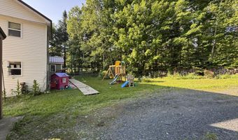 20 Moosehorn Rd, Abbot, ME 04406