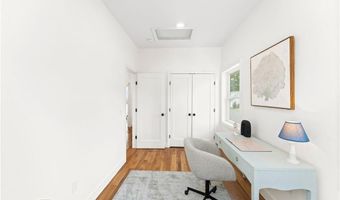 41 Burnett Rd, Warwick, RI 02889