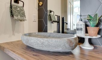 1304 Art Dr, Berthoud, CO 80513