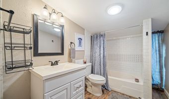 252 S 8th St, Aransas Pass, TX 78336