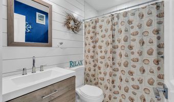 3 Widgeon Dr, Bayville, NJ 08721