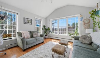 149 Crawford Rd, Chester, NH 03036