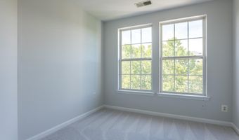 4951 BRENMAN PARK Dr 410, Alexandria, VA 22304