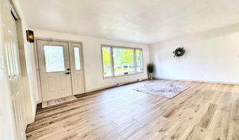 2317 N BAY St, Appleton, WI 54911