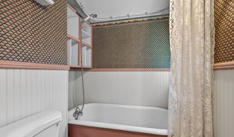 138 Third St, Ashland, OR 97520