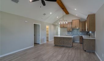 1047 N King St, Alice, TX 78332