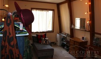 31 Maple Dr B, Banner Elk, NC 28604