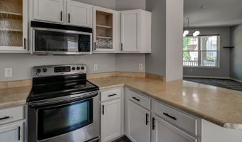 62 S Gardens Way, Fitchburg, WI 53711