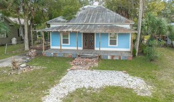 146 12th St, Apalachicola, FL 32320
