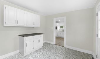 719 E 7th St, Auburn, IN 46706