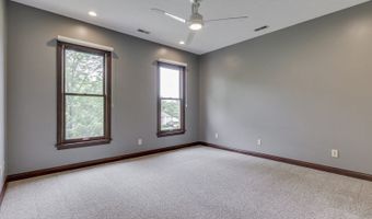 20 Forrests Edge Ct, Indianapolis, IN 46227