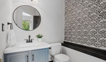 6033 HYDRANGEA Dr, Alexandria, VA 22310