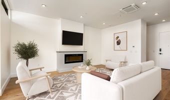 905 SE 4th St 210, Bentonville, AR 72712