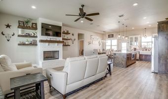 110 War Wagon Cir, Millsap, TX 76066