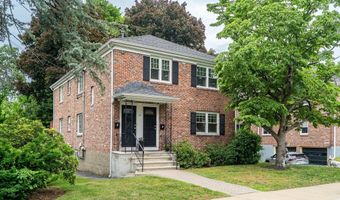 15 Spinney St 1, Boston, MA 02132