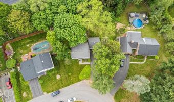 42 Pheasant Ridge Dr, Albany, NY 12211