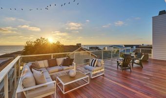 2465 Garfield St, Carlsbad, CA 92008