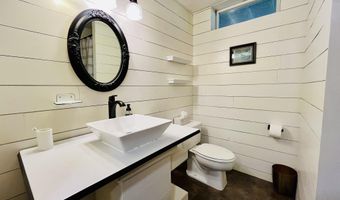 407 NE 17th Ave, Aberdeen, SD 57401