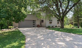 2006 11th Ave NE, Austin, MN 55912