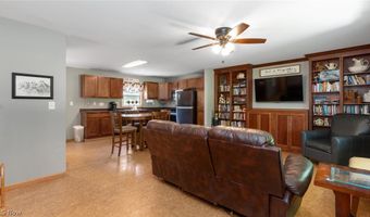 7370 Adamsville Rd, Adamsville, OH 43802