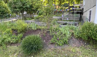 47 Westwood Pkwy, Barre, VT 05641