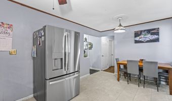 66 Loftus Cir, Bridgeport, CT 06606