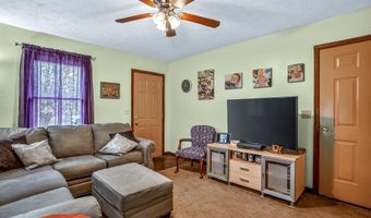 1006 Baretta Ct, Aurora, MO 65605