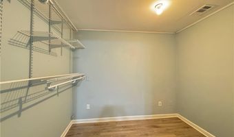321 Knollwood Ln, Woodstock, GA 30188