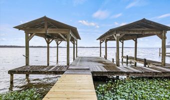 389 Lakeshore Dr, Bainbridge, GA 39819