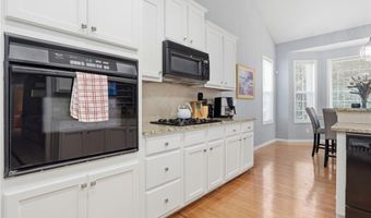 3352 Walnut Rdg, Atlanta, GA 30349