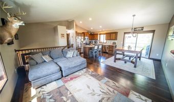 426 Creek Ave, Delano, MN 55328