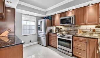 300 John F Kennedy Dr Ph8, Atlantis, FL 33462