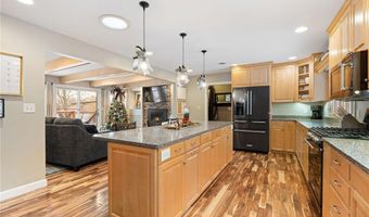 701 4th St SW, Austin, MN 55912