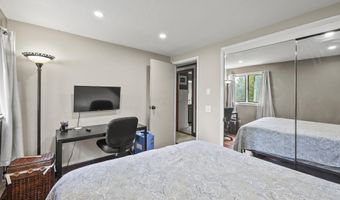30 Brookman Dr, Blandford, MA 01008