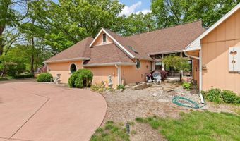 25 S Shore Dr, Addison, MI 49220