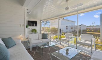 600 Beyer Dr, Bay St. Louis, MS 39520