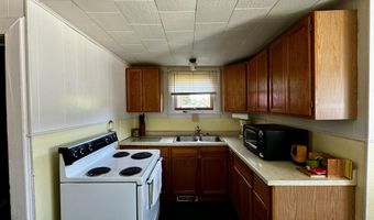 52 Senter St, Ahmeek, MI 49901