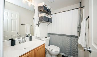 14048 Seymour Dr, Biloxi, MS 39532