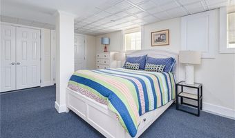 83 John St, Newport, RI 02840