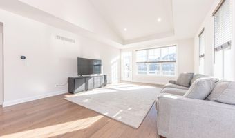 3341 Roseford Blvd, Ann Arbor, MI 48105